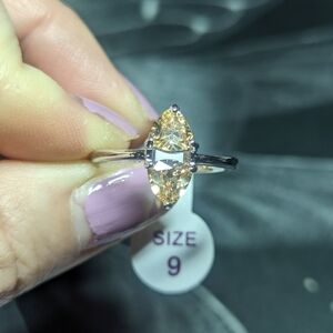 Bomb Party 2024 Girl Boss Unicorn Size 9 NWT